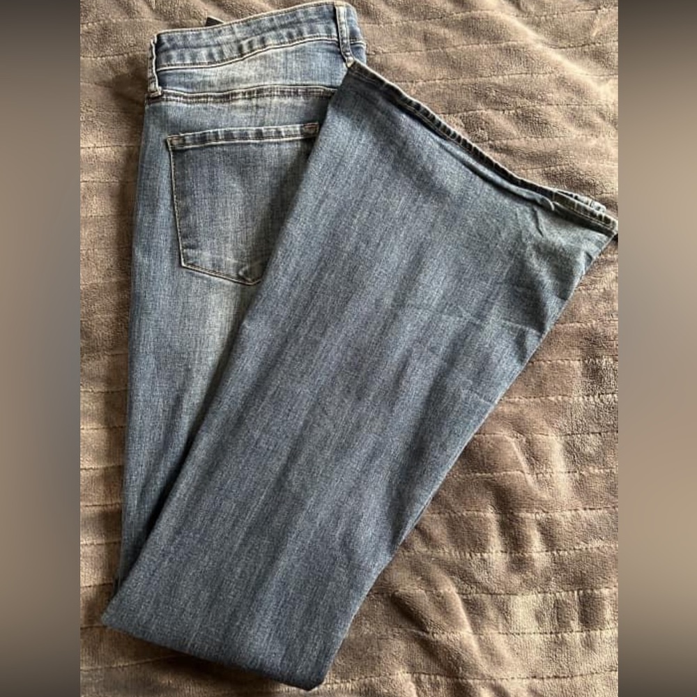 Articles of society size 26 long